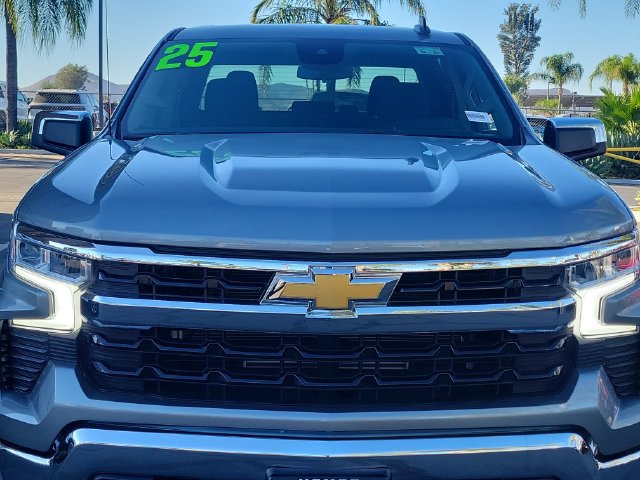 Used 2025 Chevrolet Silverado 1500 LT AWD/4WD image 30