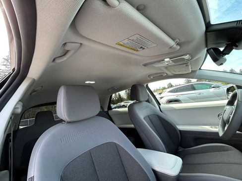 Used 2024 Hyundai Ioniq 5 SEL image 27