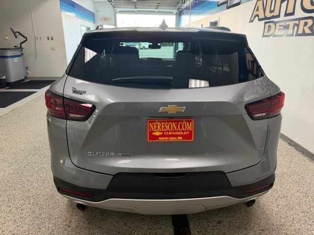 Used 2024 Chevrolet Blazer LT w/ Convenience Package AWD/4WD image 6