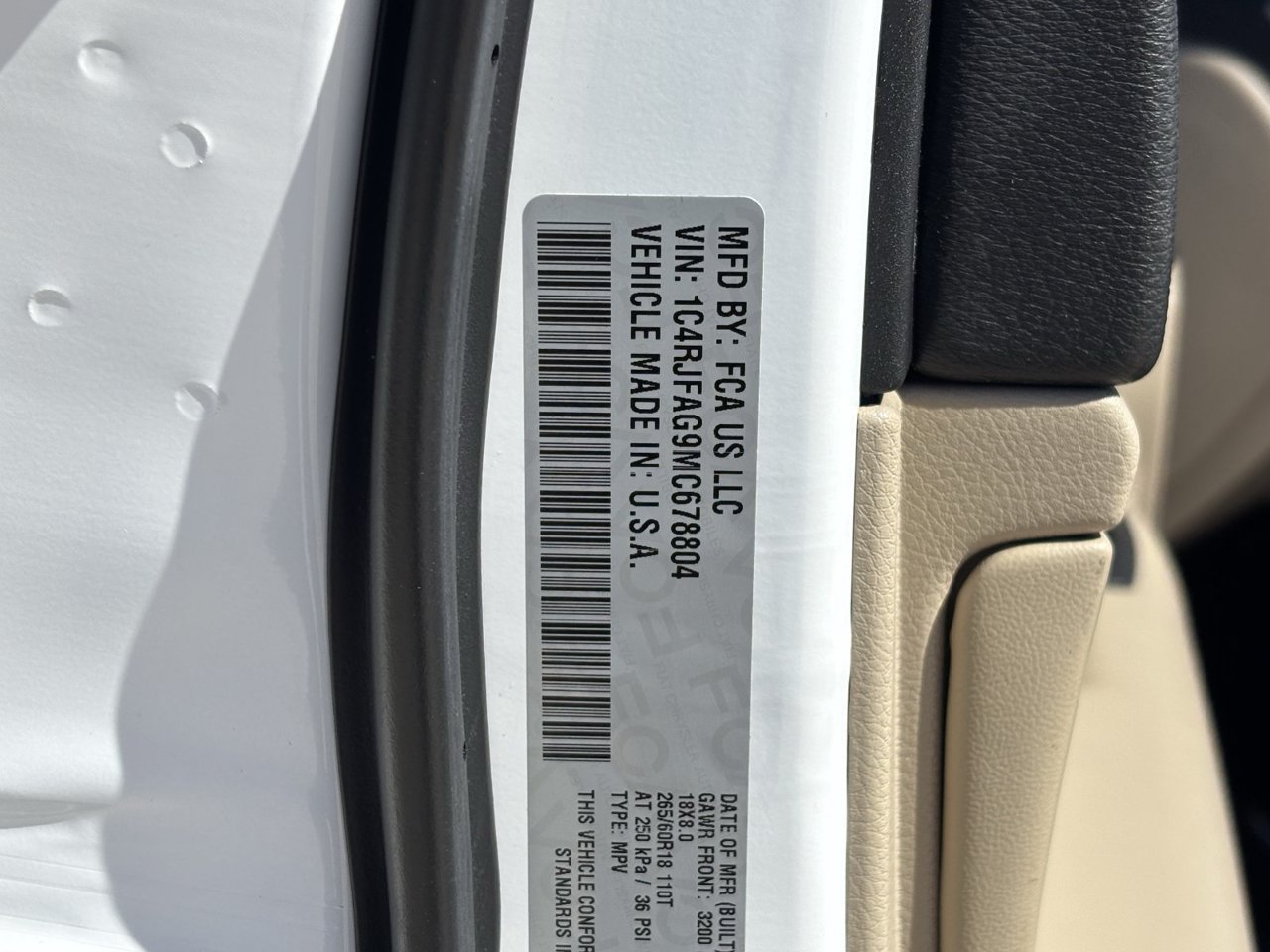 Used 2021 Jeep Grand Cherokee Laredo AWD/4WD image 30