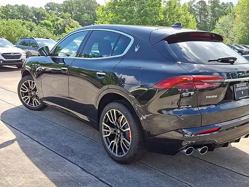 New 2025 Maserati Grecale GT image 6