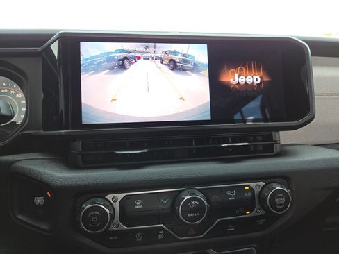 Used 2025 Jeep Wrangler Unlimited Sport AWD/4WD image 35