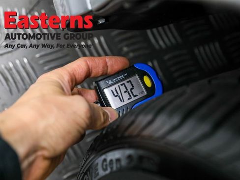 Used 2023 Toyota Camry XSE image 27