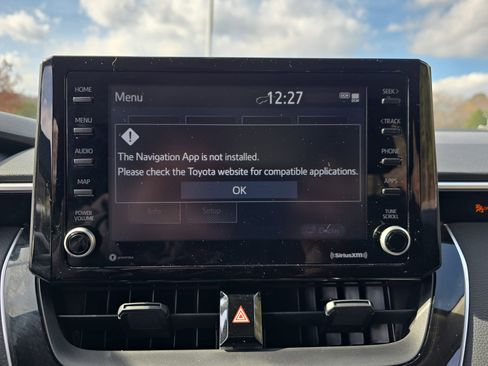 Used 2022 Toyota Corolla LE w/ LE Convenience Package image 21