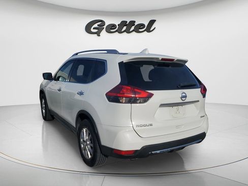 Used 2017 Nissan Rogue SV AWD/4WD image 5