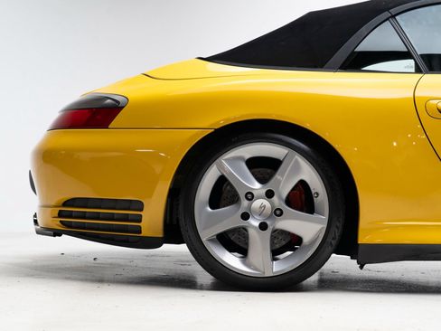 Used 2004 Porsche 911 Carrera 4S AWD/4WD image 60
