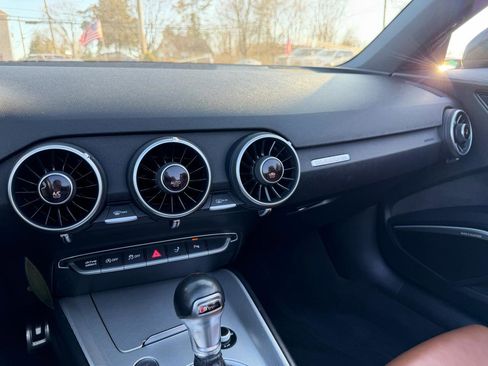 Used 2020 Audi TT 2.0T w/ Technology Package image 14