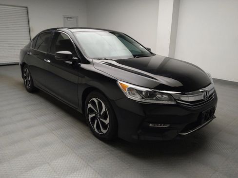 Used 2016 Honda Accord EX image 13