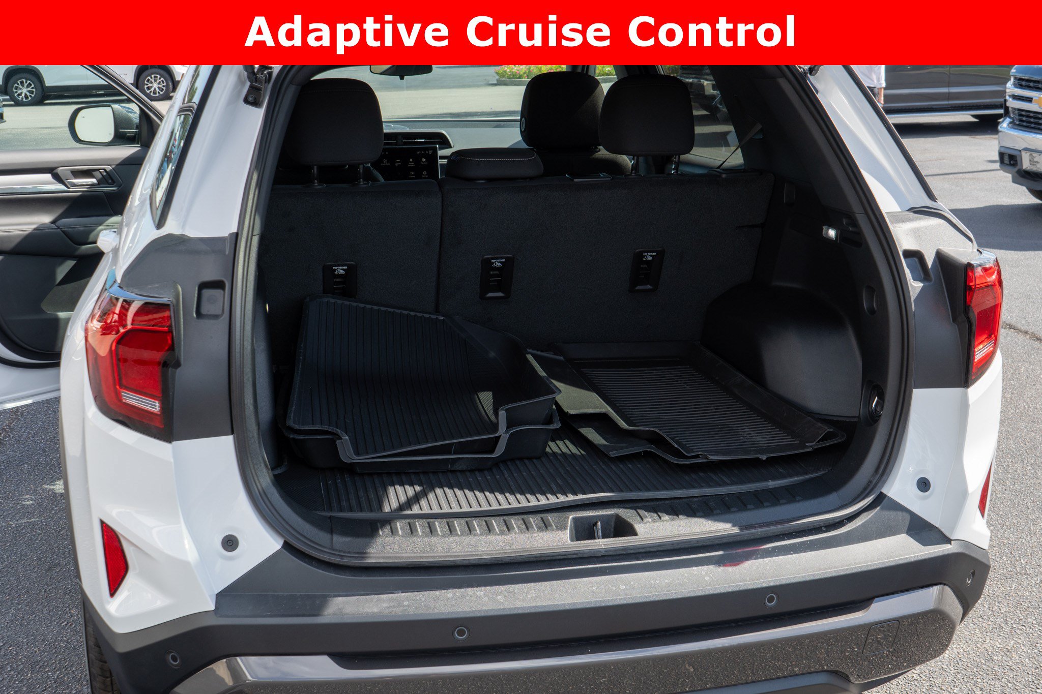 New 2027 GMC Terrain Elevation w/ LPO, Floor Liner Package FWD image 29