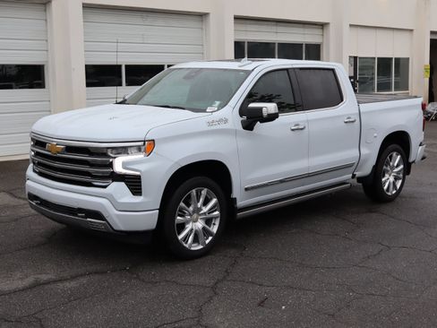 Used 2026 Chevrolet Silverado 1500 High Country AWD/4WD image 5