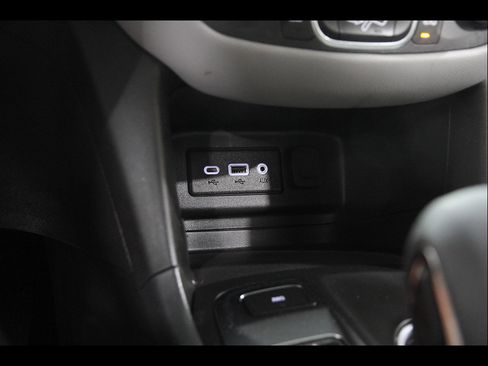Used 2024 Chevrolet Equinox LS w/ LS Convenience Package AWD/4WD image 14
