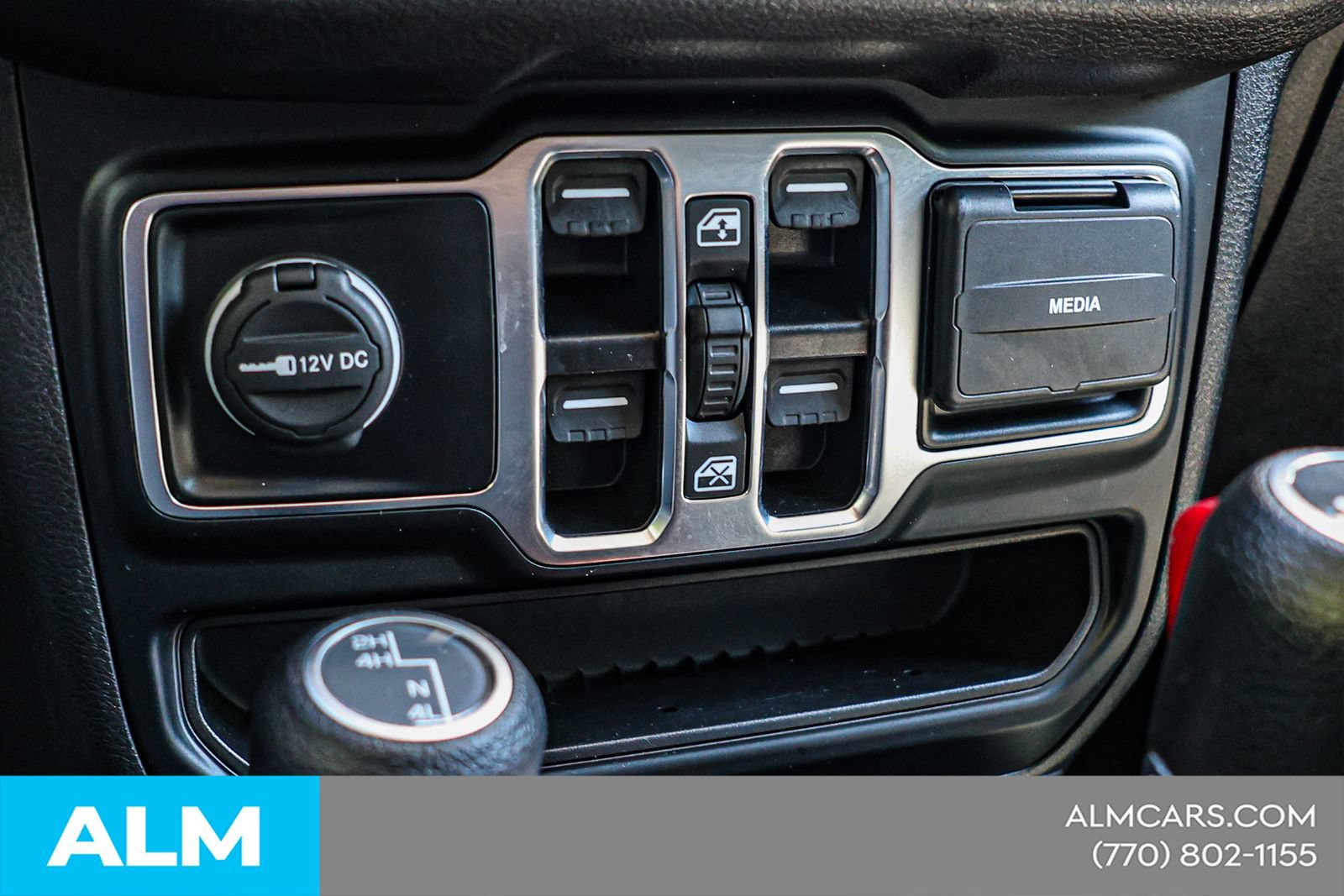 Used 2024 Jeep Wrangler Unlimited Sport AWD/4WD image 32