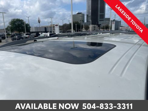 Used 2020 Nissan Armada SL w/ Premium Package image 10