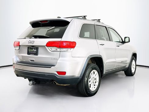 Used 2018 Jeep Grand Cherokee Laredo image 9