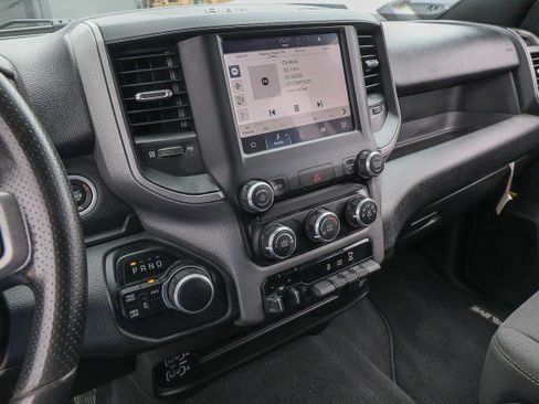 Used 2024 RAM 2500 Tradesman w/ Chrome Appearance Group AWD/4WD image 13