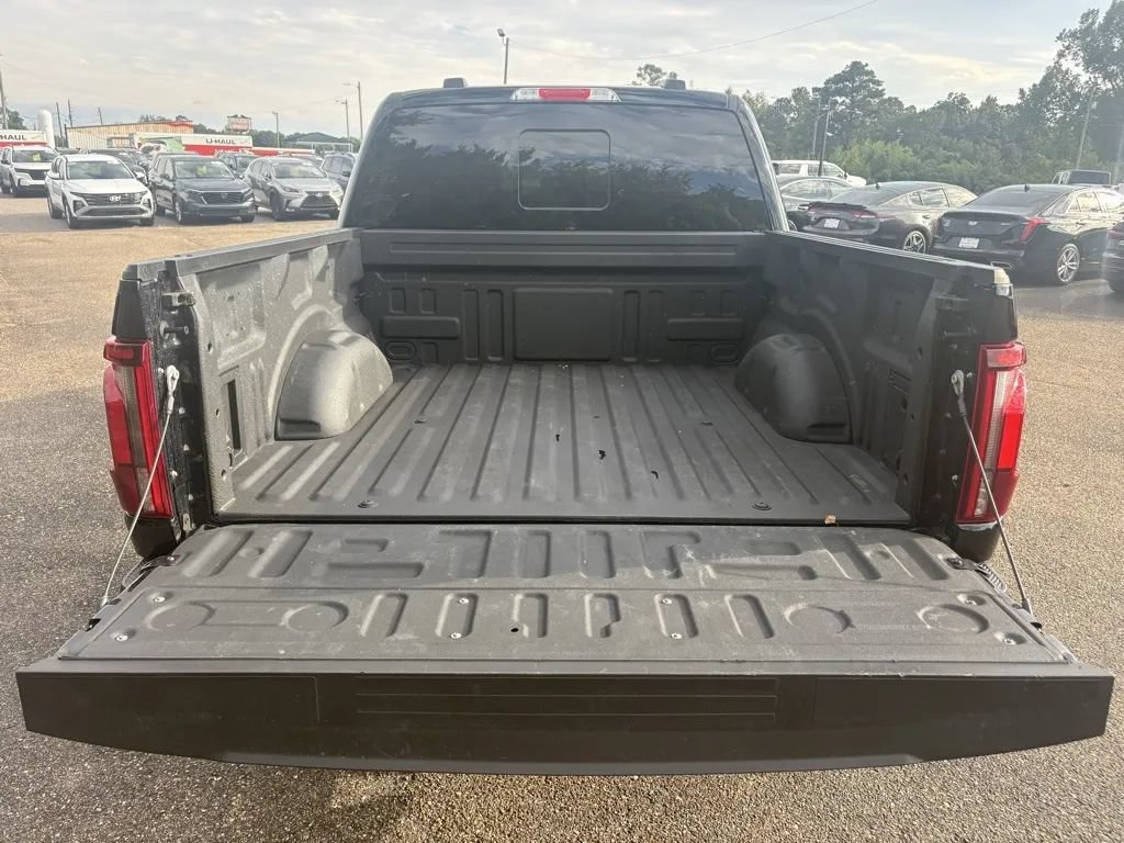 Used 2025 Ford F150 Lariat w/ Equipment Group 501A Mid AWD/4WD image 6