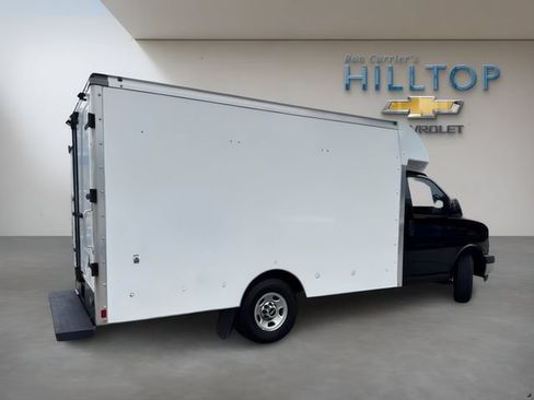 Used 2020 Chevrolet Express 3500 w/ Power Convenience Package RWD image 5