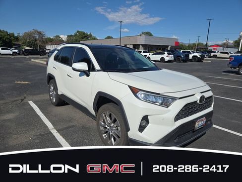 Used 2020 Toyota RAV4 Limited AWD/4WD image 7