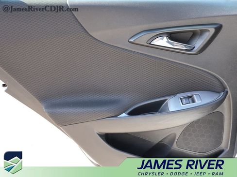 Used 2024 Chevrolet Malibu LT FWD image 16