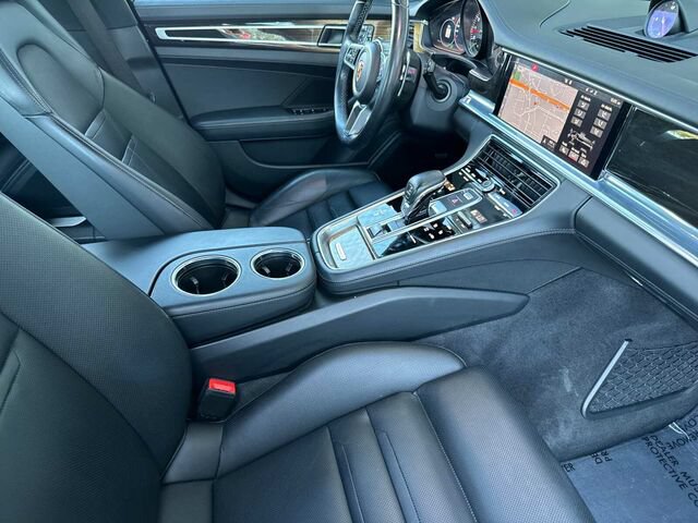 Used 2018 Porsche Panamera 4S AWD/4WD image 17