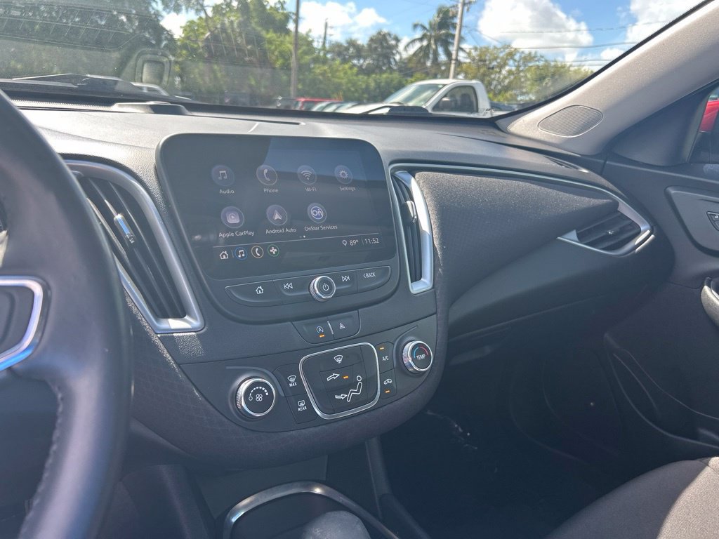 Used 2021 Chevrolet Malibu RS FWD image 11