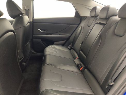 Used 2023 Hyundai Elantra Limited FWD image 18