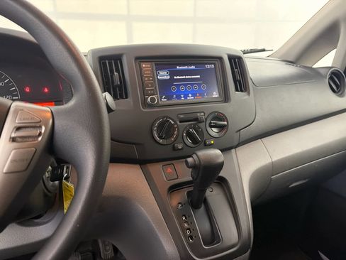 Used 2021 Nissan NV200 S w/ Back Door Glass Package image 16