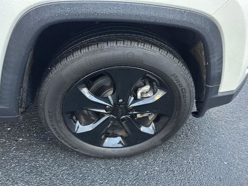 Used 2021 Jeep Compass Latitude image 33