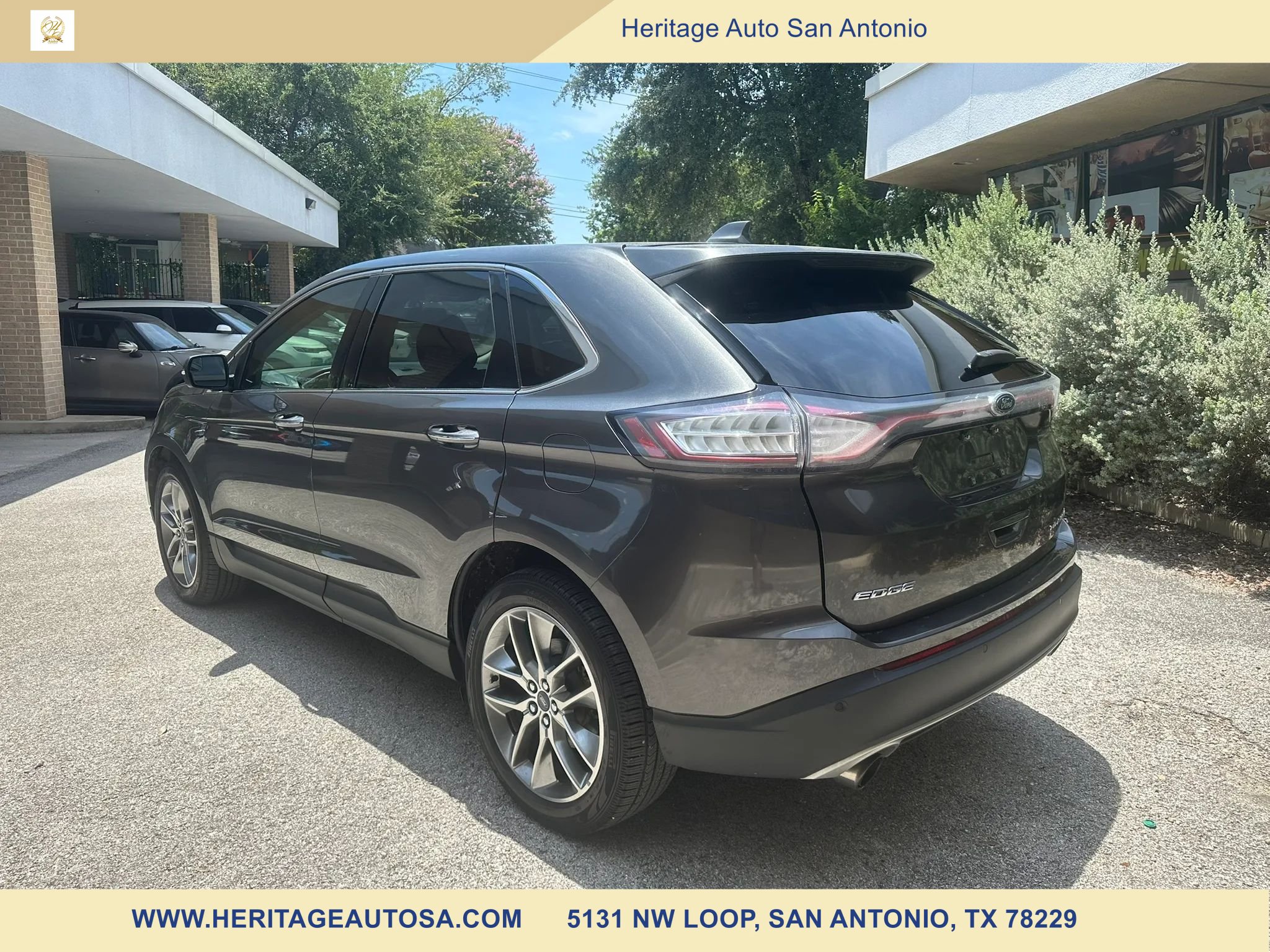 Used 2016 Ford Edge Titanium FWD image 7