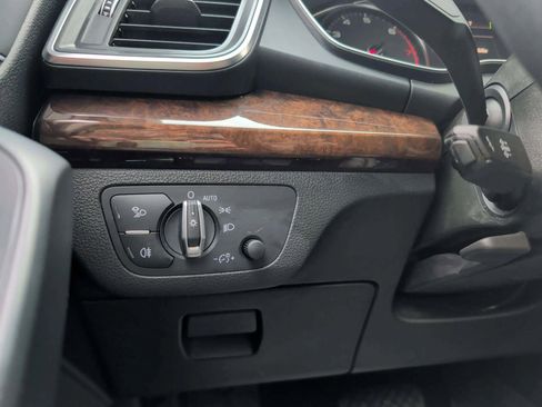 Used 2019 Audi Q5 2.0T Premium image 24