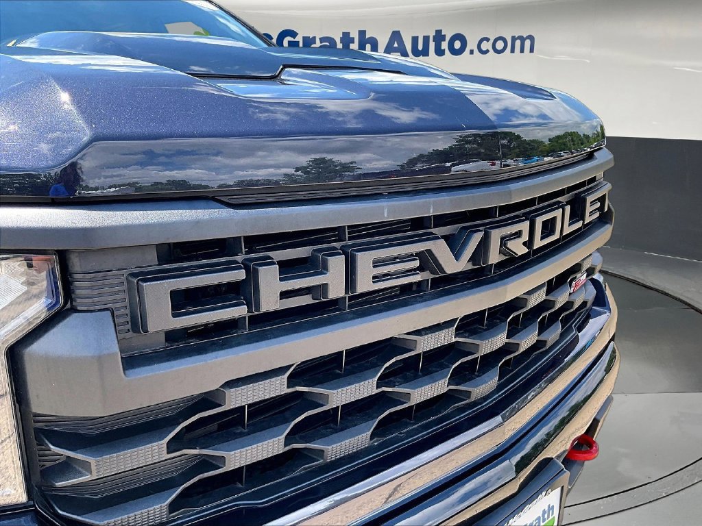 Used 2024 Chevrolet Silverado 1500 Custom Trail Boss AWD/4WD image 34
