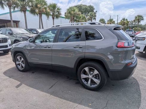 Used 2021 Jeep Cherokee Limited AWD/4WD image 5