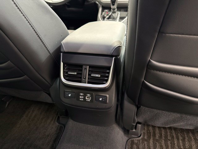 Used 2024 Subaru Outback Limited AWD/4WD image 13