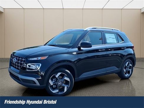New 2025 Hyundai Venue SEL image 1