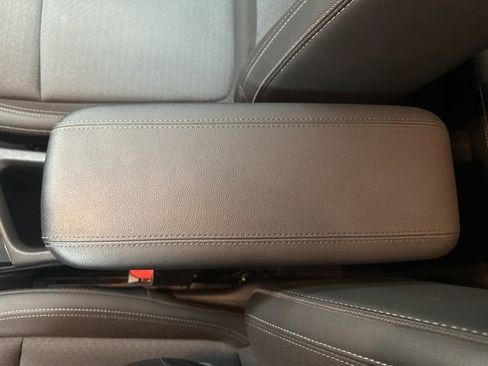 Used 2022 Buick Encore GX Select image 19