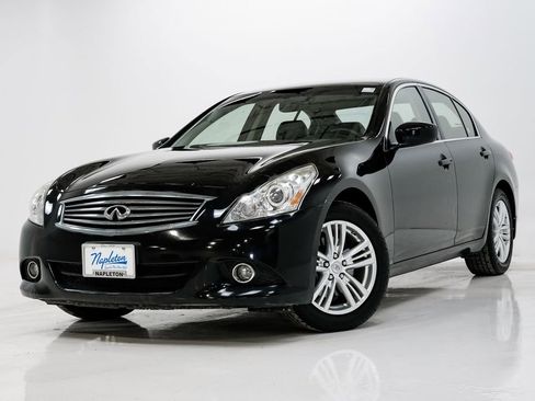 Used 2013 INFINITI G37 x w/ Premium Pkg image 1