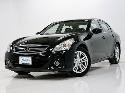 Used 2013 INFINITI G37 x w/ Premium Pkg