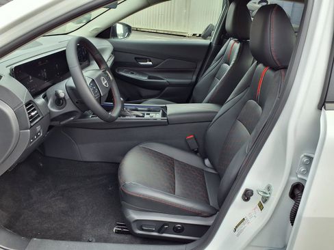 New 2026 Nissan Sentra SR image 11