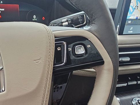 Used 2023 Lincoln Aviator Reserve w/ Equipment Group 201A image 36