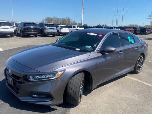 Used 2019 Honda Accord Sport image 4