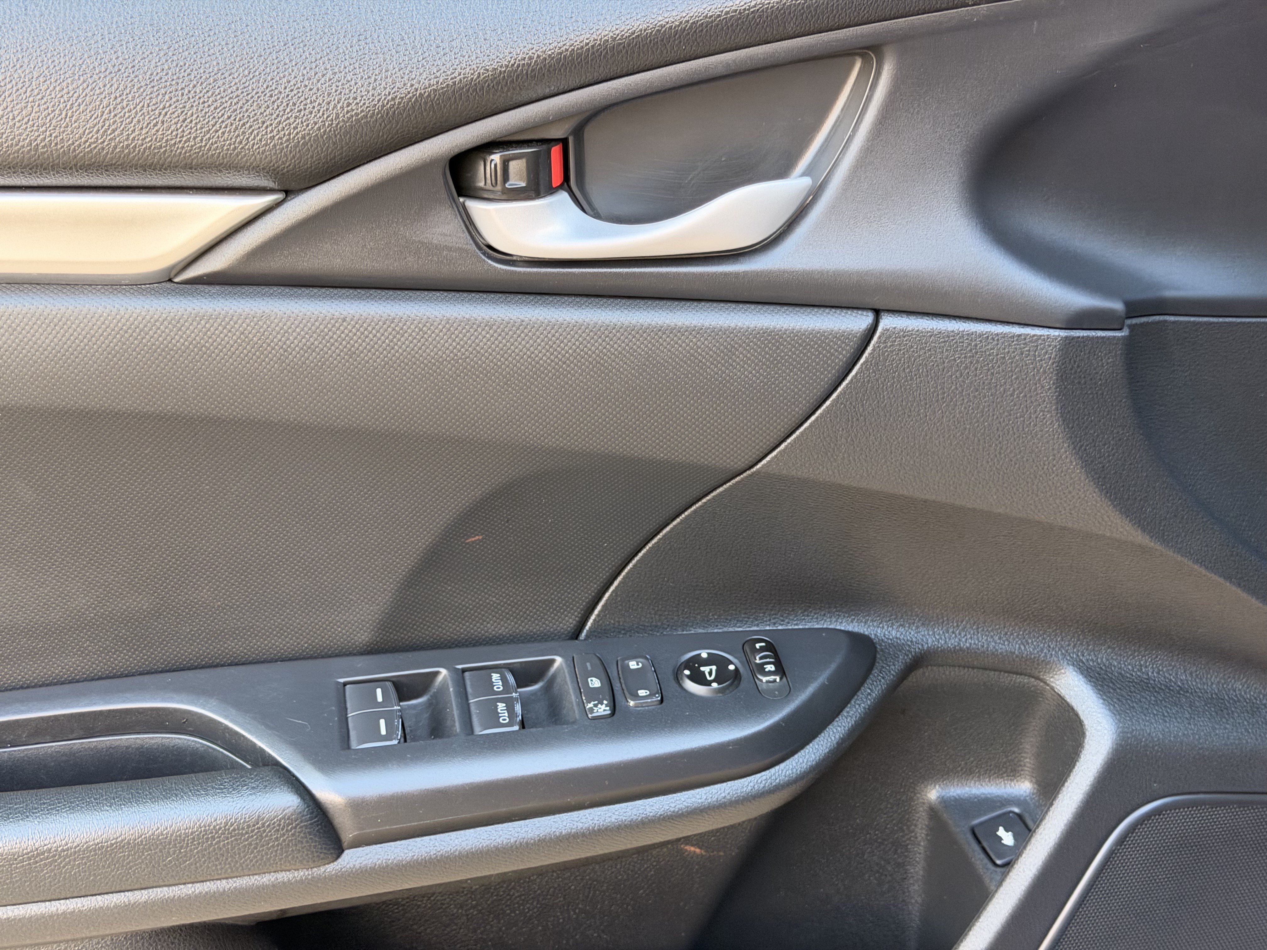 Used 2019 Honda Civic Sport image 7