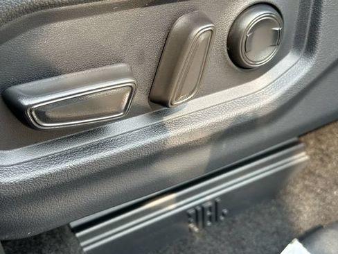 New 2026 Toyota Tundra Limited AWD/4WD image 23
