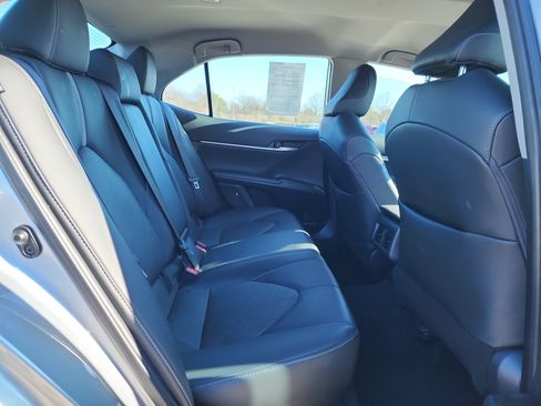 Used 2023 Toyota Camry XSE image 14