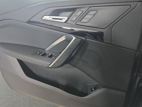 Used 2025 BMW X1 xDrive28i w/ Technology Package image 29