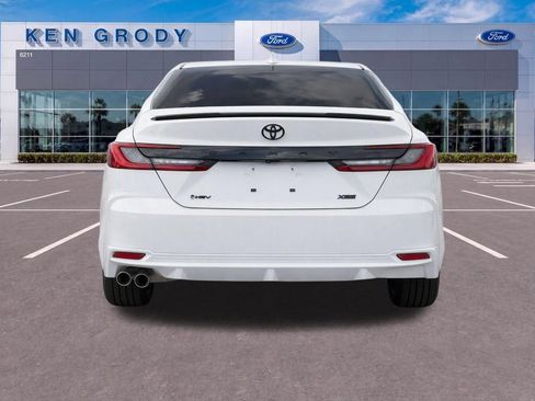 Used 2026 Toyota Camry XSE FWD image 7