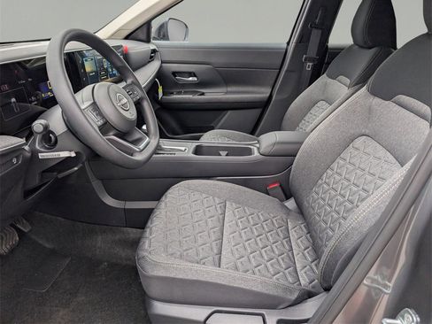 New 2026 Nissan Kicks SV image 17