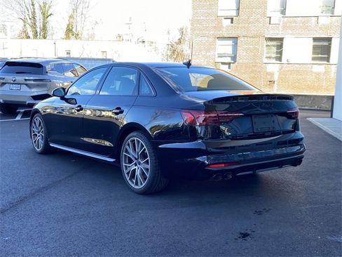 Used 2023 Audi S4 Premium Plus w/ Premium Plus Package image 7