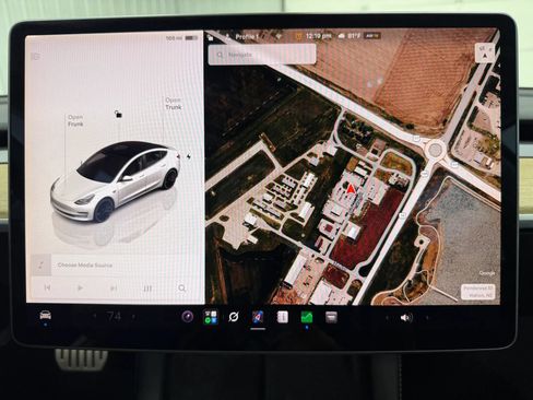Used 2022 Tesla Model 3 Performance AWD/4WD image 22