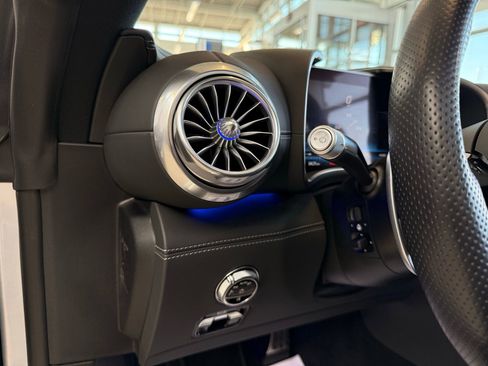 Used 2023 Mercedes-Benz SL 43 AMG w/ Driver Assistance Package image 45