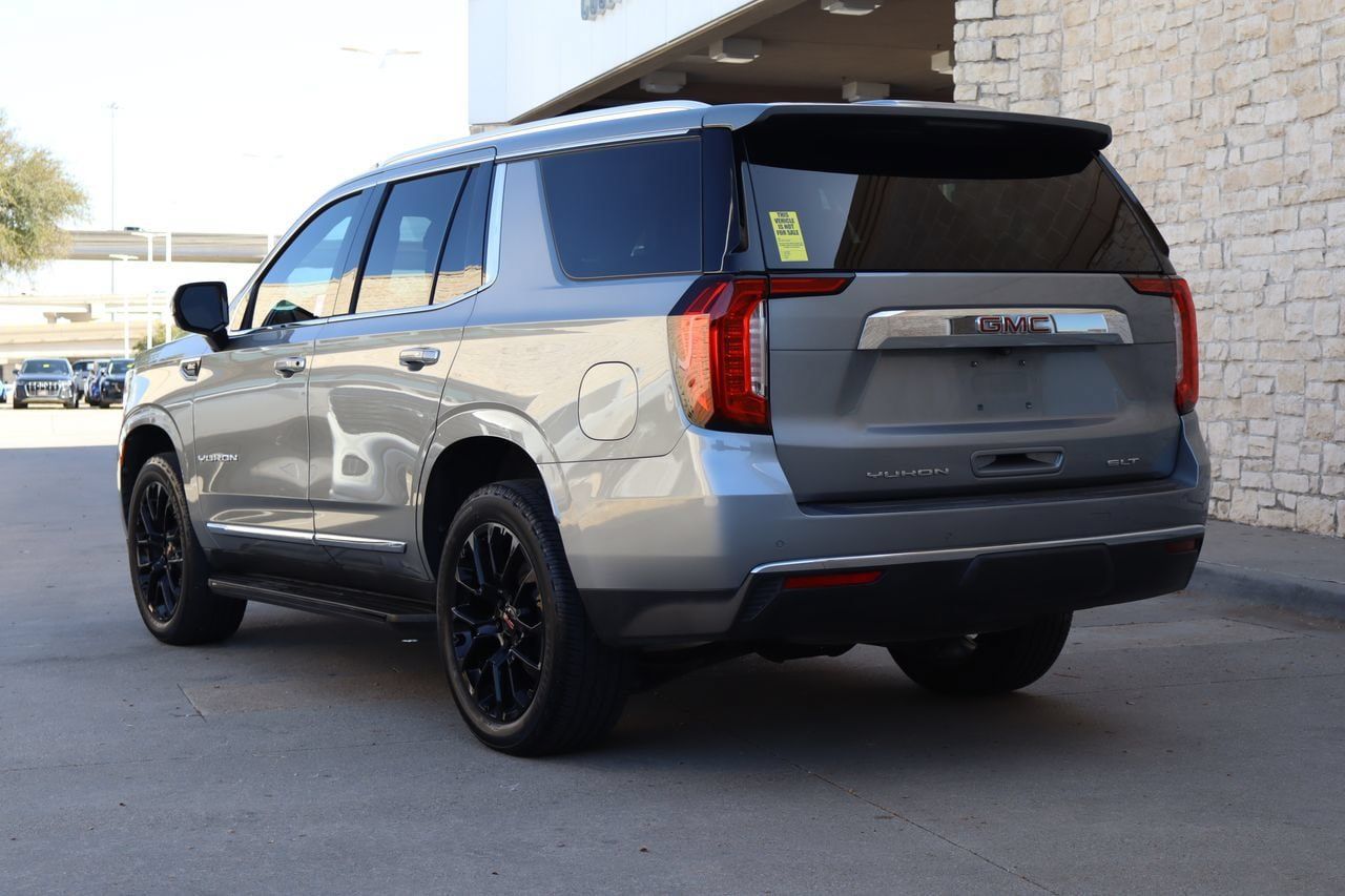 Used 2023 GMC Yukon SLT AWD/4WD image 3